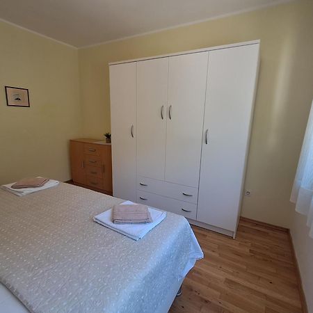 Apartment Rojnic بولا المظهر الخارجي الصورة