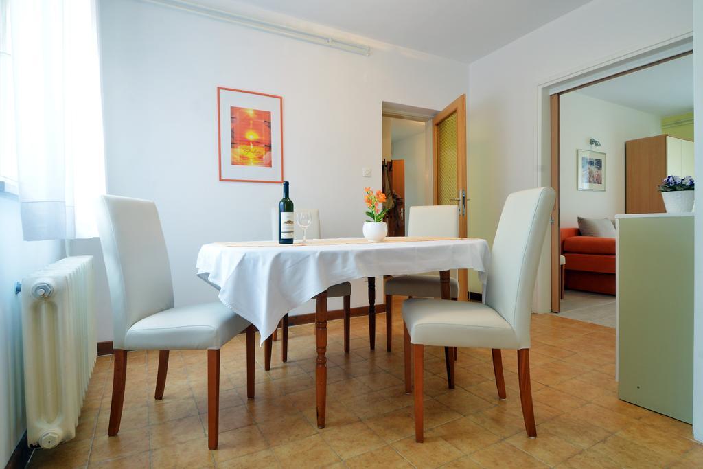 Apartment Rojnic بولا المظهر الخارجي الصورة